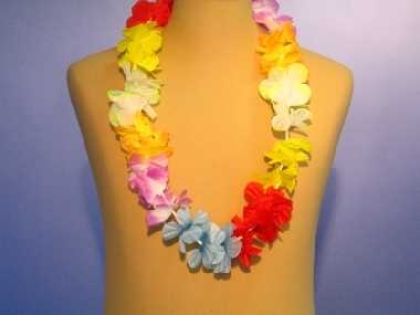 Hawaii-Kette aus Seidenblüten