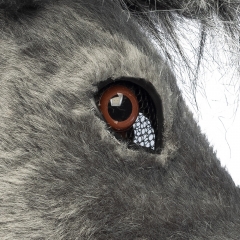 Grauer Esel Esekmaske Plüschmaske Tiermaske Muli